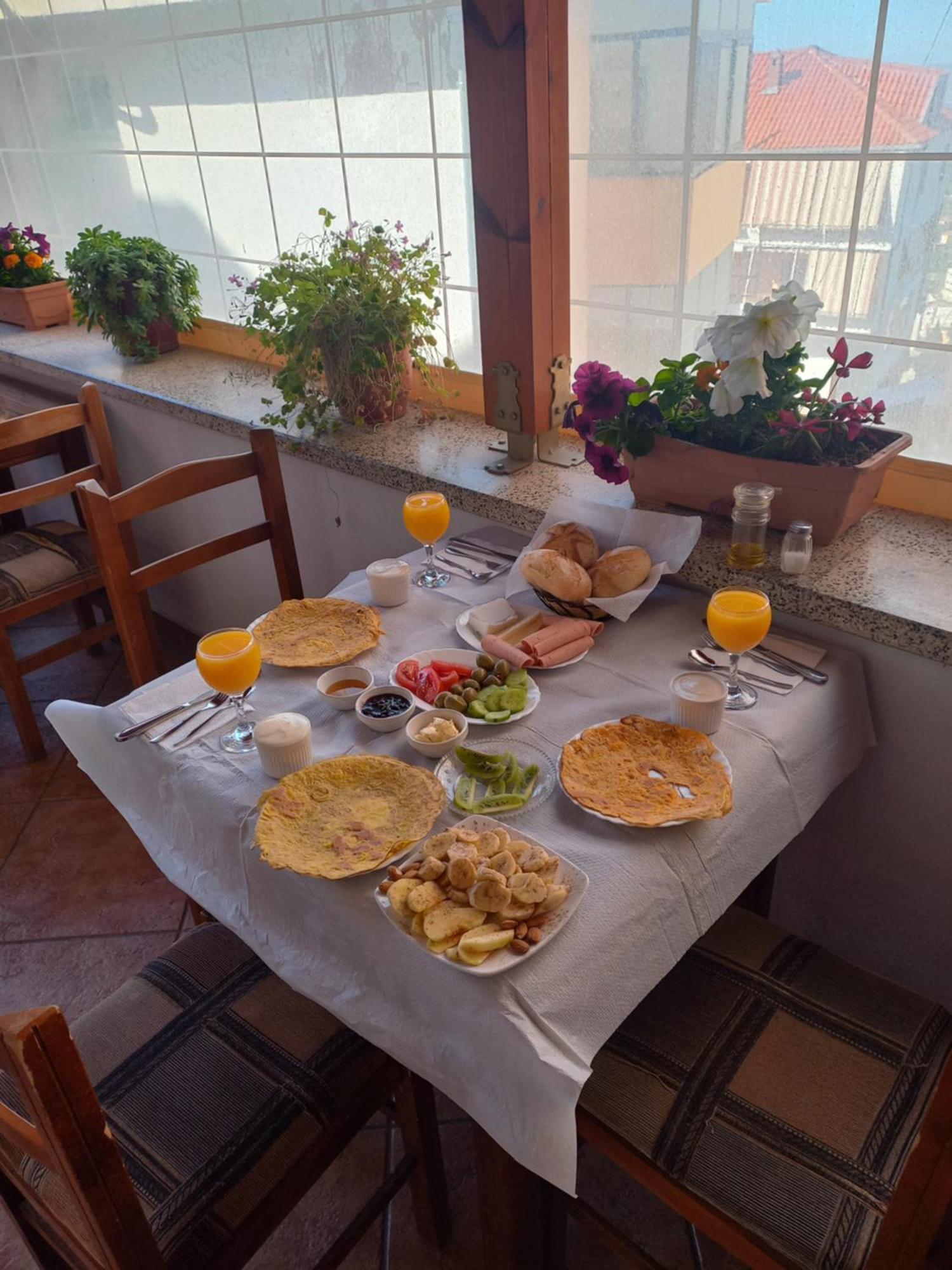 Vila Hk Krujë Buitenkant foto