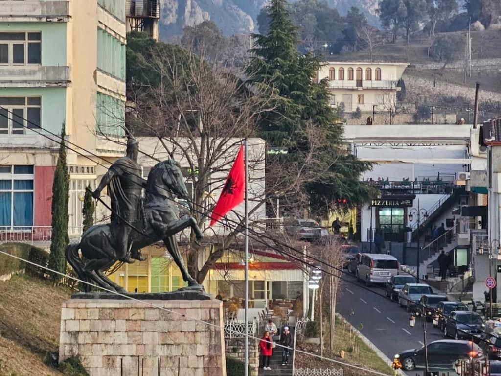 Vila Hk Krujë Buitenkant foto