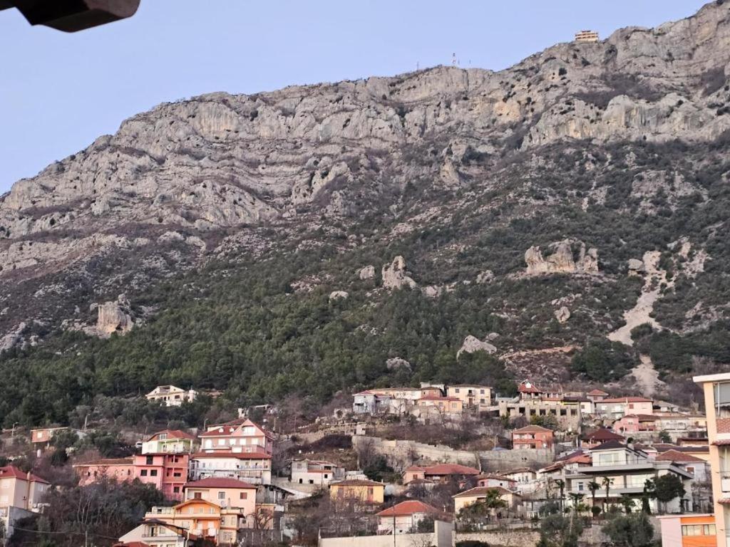Vila Hk Krujë Buitenkant foto